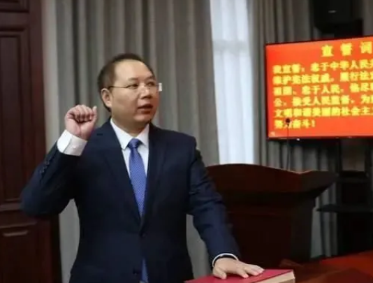 汉阴县人民政府副县长鲁延谋