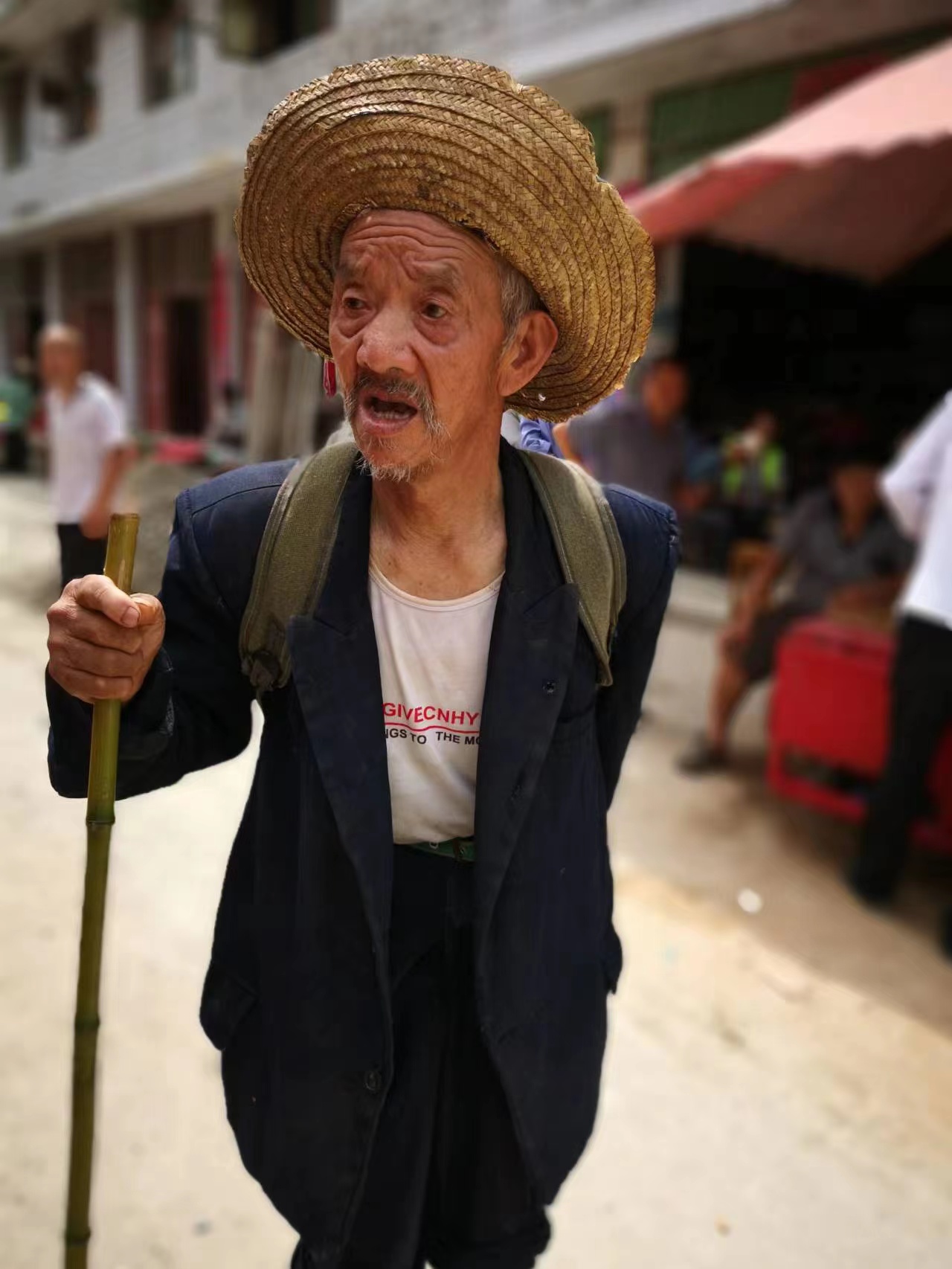 守望大山，回归自然（组图）      图文/肖海娟