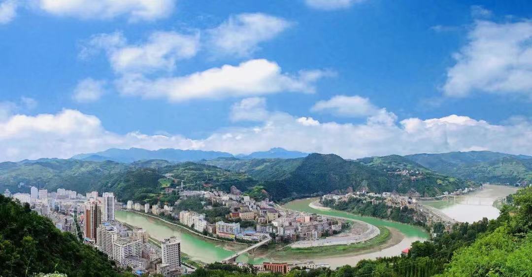 宋家岭上观太极                          