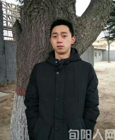 陕西诗人李昌波