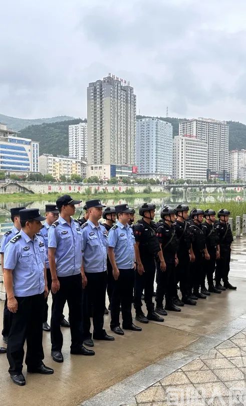 旬阳：法院法警大队与公安局特警大队首次开展跨警种交流共建活动