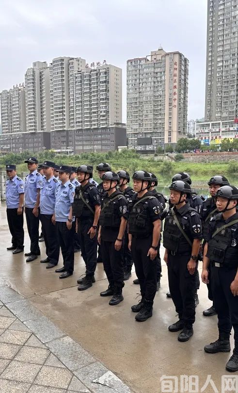 旬阳：法院法警大队与公安局特警大队首次开展跨警种交流共建活动(图2)