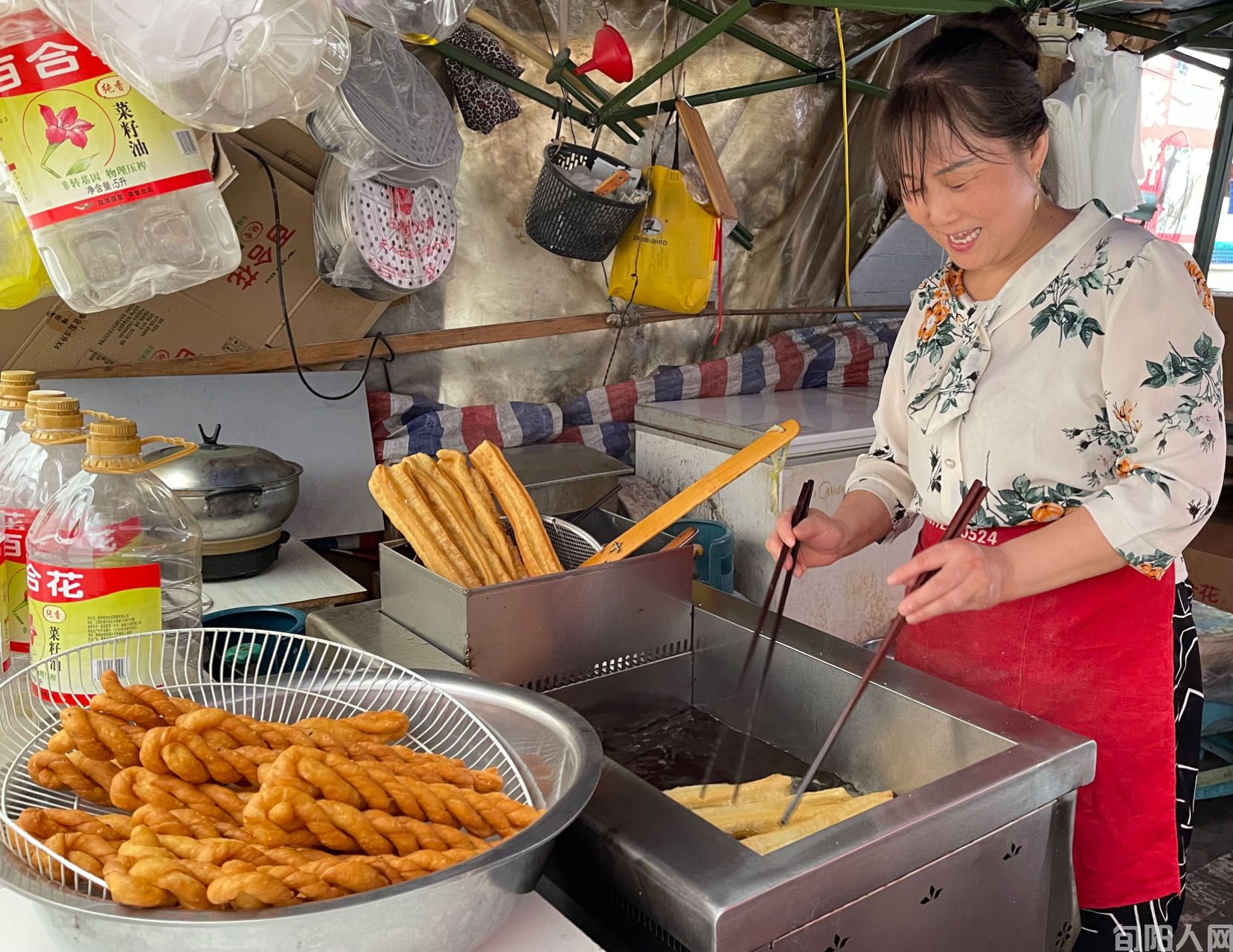 旬阳美食:麻花,80年代儿时的零食(图3) 05.jpg