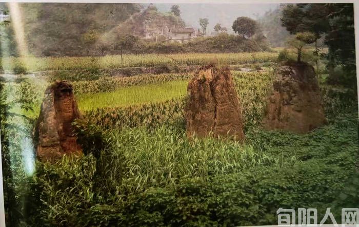 　钱河梁村的炼铁炉