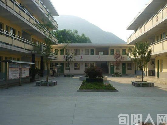 白柳小学.jpg