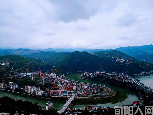 重阳节登宋家岭                 文/任登庚