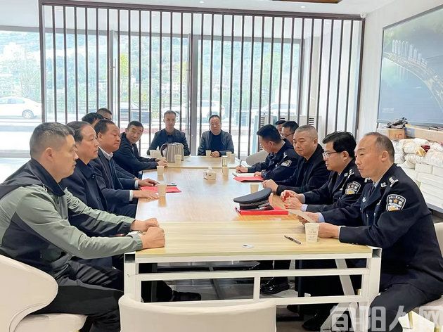 旬阳重点企业项目警长制警务室入驻陕西巨隆实业有限公司(图3) 003-.jpg