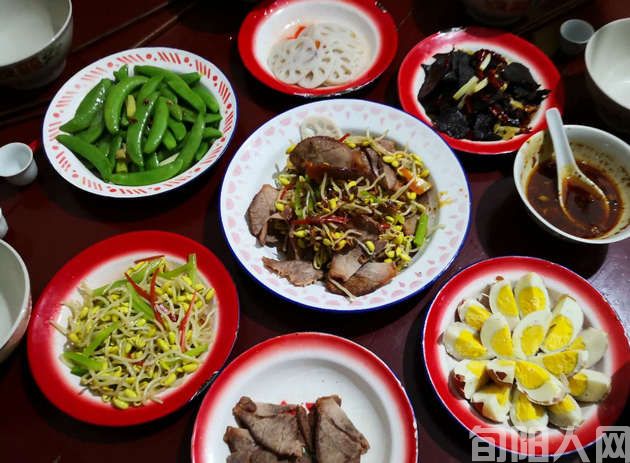 酒徒弟兄          文/任登庚