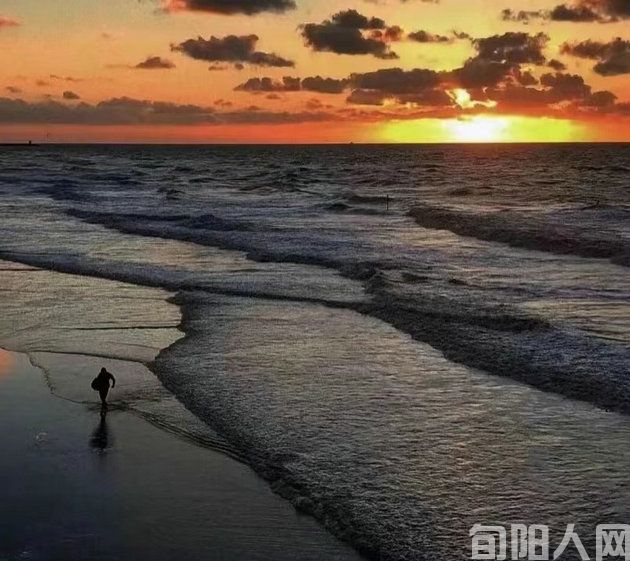 巾帼筑梦新征程·一路拼搏创辉煌 (访旬阳市医院泌尿外科护士长 梁娟) 文/张志琴