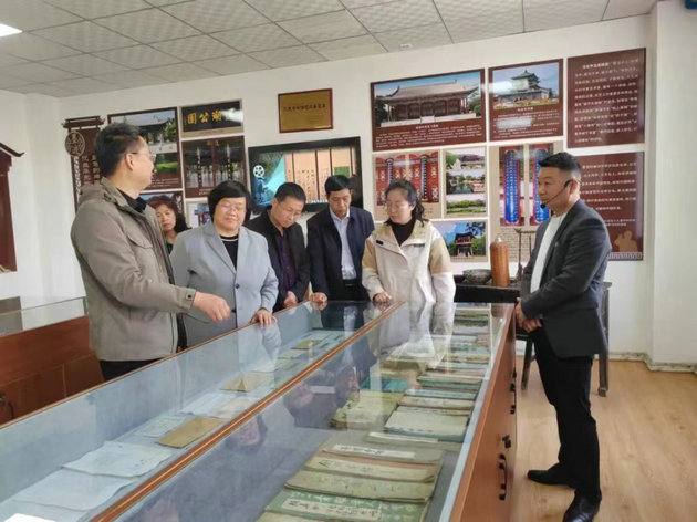 柞水县考察团赴汉阴旬阳考察学习公共文化服务高质量发展工作(图4) 参观4.jpg