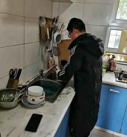 《六十以后》5.复习家务（2）  文/李康平