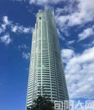 李康平：《异域风情（9）：星空塔观景》（散文）